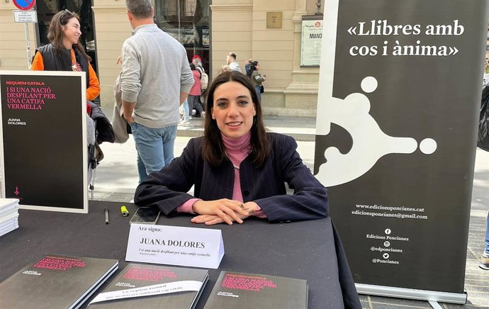 Juana Dolores a la parada de llibres