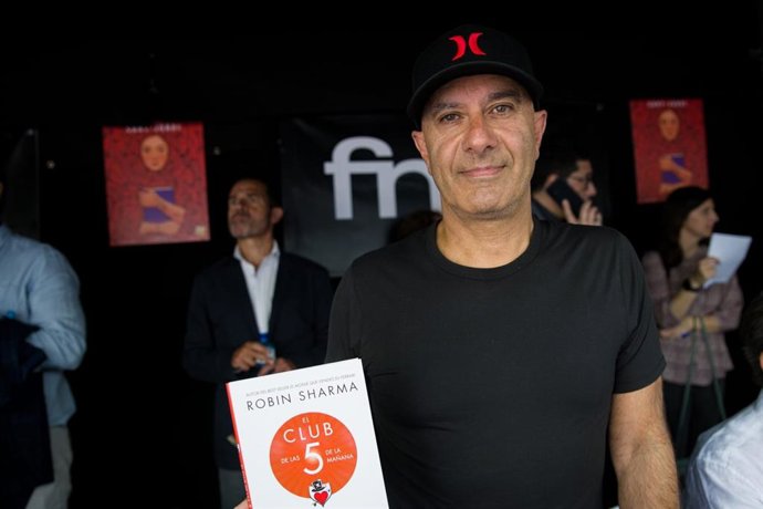 L'escriptor Robin Sharma a Barcelona per Sant Jordi