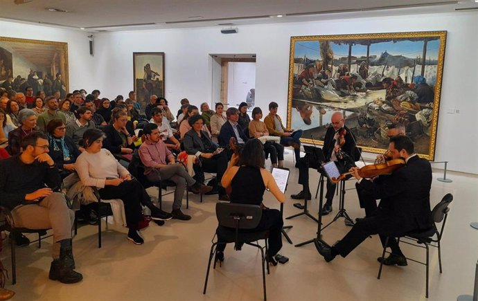 Concierto 'Cervantes in memoriam', que el Cuarteto Quiroga, colaborador artístico de la OSPA, ha ofrecido en el Museo de Bellas Artes de Asturias dentro de las actividades del Día del Libro.