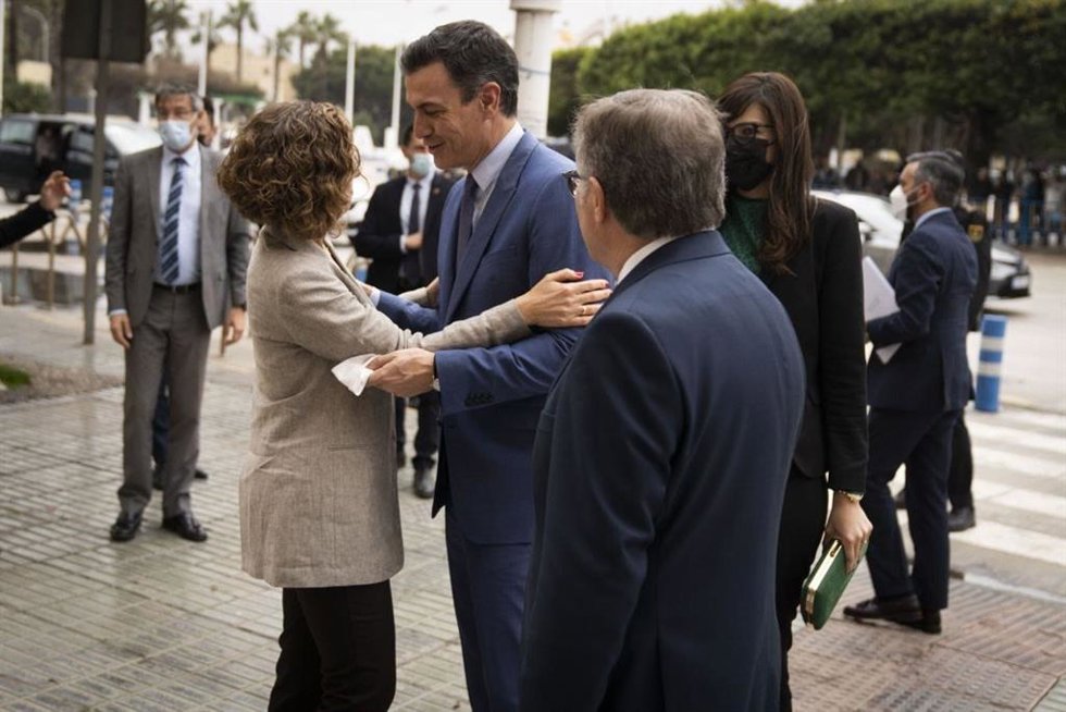 Gloria Rojas en una visita de Pedro Sánchez a Melilla en marzo de 2022