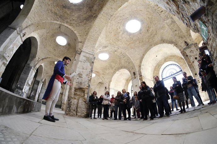 Archivo - Imagen de archivo de una actividad cultural en la Fábrica de Artillería de Sevilla.