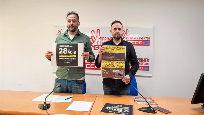El responsable del área de Acción Sindical y Salud Laboral de CCOO de Asturias, Gerardo L. Argüelles, y el secretario de Salud Laboral y Medio ambiente de UGT de Asturias, Marino Fernández