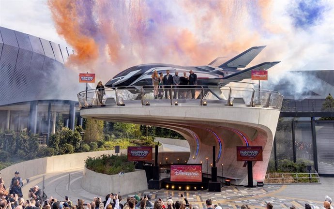 Así fue la última reunión de James Gunn con los Guardianes de la Galaxia en el Avengers Campus de Disneyland Paris