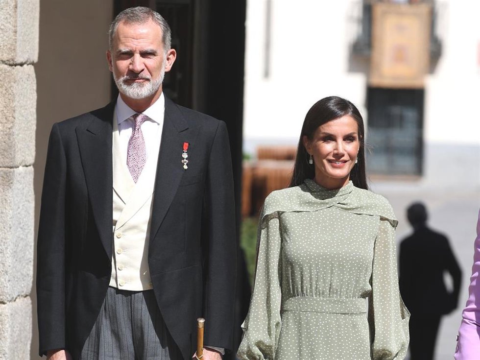 Los Reyes han entregado el Premio Cervantes al poeta venezolano Rafael Cadenas