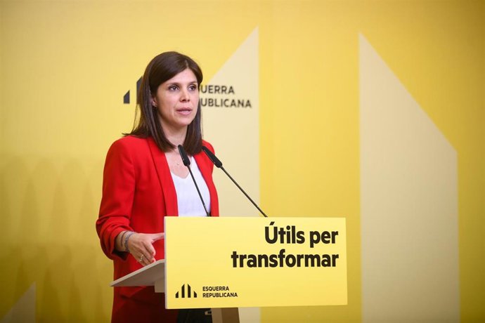 La portavoz y secretaria general adjunta de ERC, Marta Vilalta, en rueda de prensa.