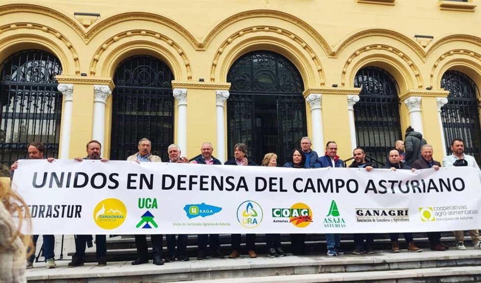 Movilización de ganaderos en Oviedo.