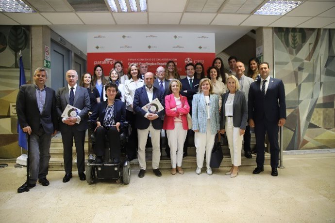 El CPE y el CEU firman un acuerdo de colaboración para la formación y la inserción laboral de los deportistas