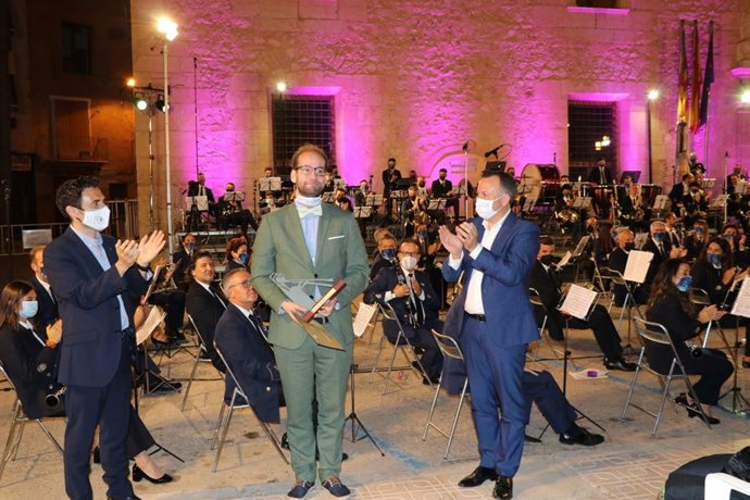 Archivo - Levente Trk, el ganador del I Concurso Internacional de Dirección de Orquesta "Llíria City of Music"