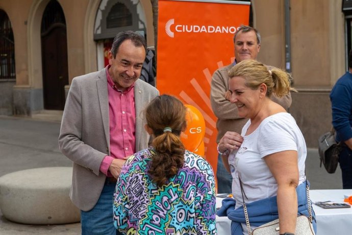 El coordinador de campaña de CS en Baleares, Juanma Gómez