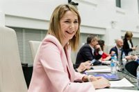 Espinar dice adiós defendiendo la política de pequeñas cosas: "La despedida duele tanto porque he sido muy feliz aquí"