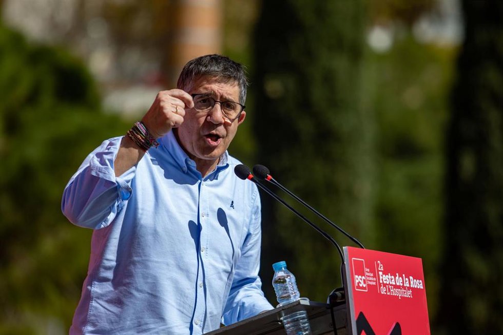 Archivo - El portavoz del Grupo Socialista en el Congreso, Patxi López, interviene en la presentación de la candidatura de Nuria Marín a la reelección en la alcaldía de LHospitalet de Llobregat (Barcelona), a 12 de marzo de 2023.