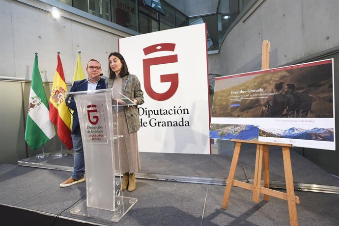Los diputados Manuel Guirado y María del Carmen Fernández, en la Diputación de Granada