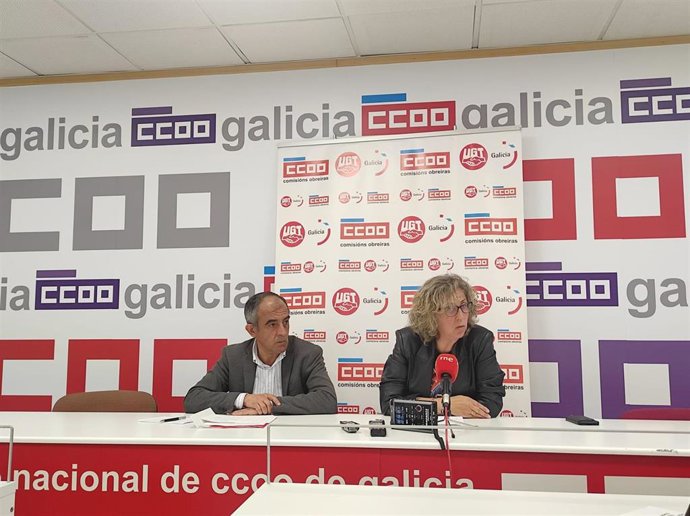 La secretaria xeral de CCOO Galicia, Amelia Pérez, y el secretario xeral de UGT Galicia, José Antonio Gómez, en rueda de prensa.