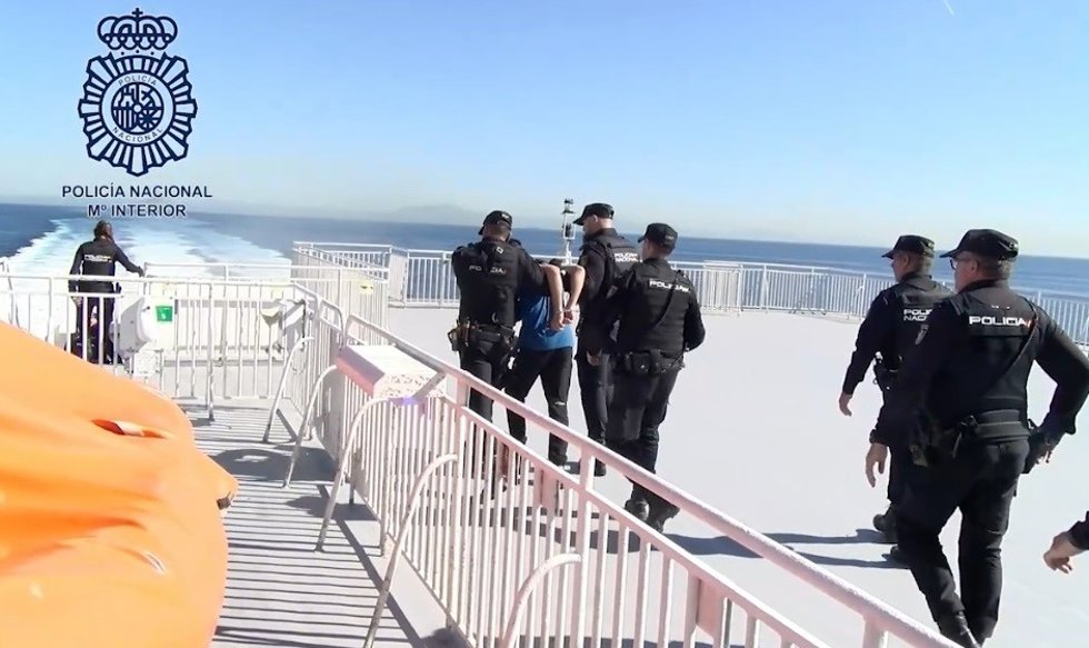 Imagen de la detención de 'Piolín', un fugitivo buscado en Ceuta por delitos de narcotráfico