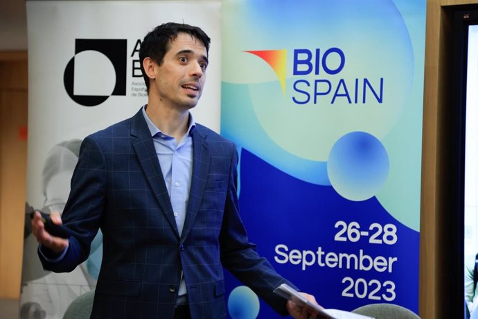 El director general de la Asociación Española de Bioempresas (AseBio), Ion Arocena, en el desayuno 'La financiación clave para construir un hito biotecnológico'. En Madrid (España), a 25 de abril de 2023.