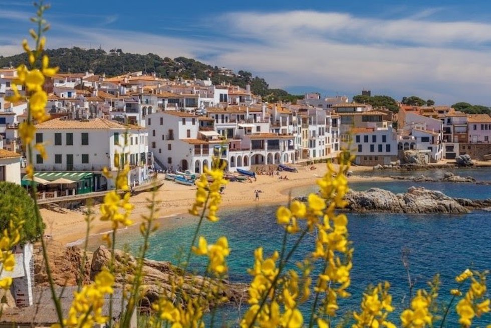 Costas e islas españolas y capitales europeas, entre los destinos de última hora más demandados para Semana Santa.
