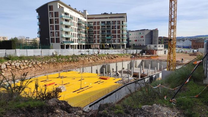 Archivo - Obra nueva de pisos en Oviedo