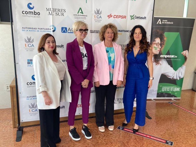 Imagen del primer Foro Mujeres Líderes en Algeciras (Cádiz)