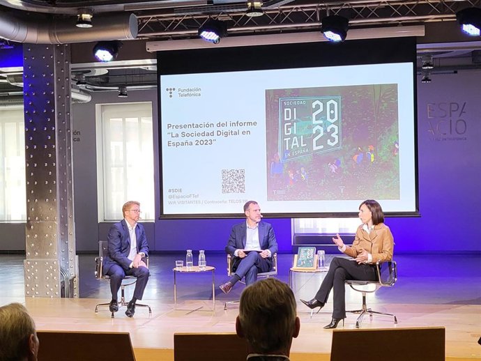 En el acto de presentación del estudio 'Sociedad Digital en España 2023'. IntervienenDiana Morant,ministra de Ciencia e Innovación del Gobierno España;Sergio Oslé,consejero delegado de Telefónica España