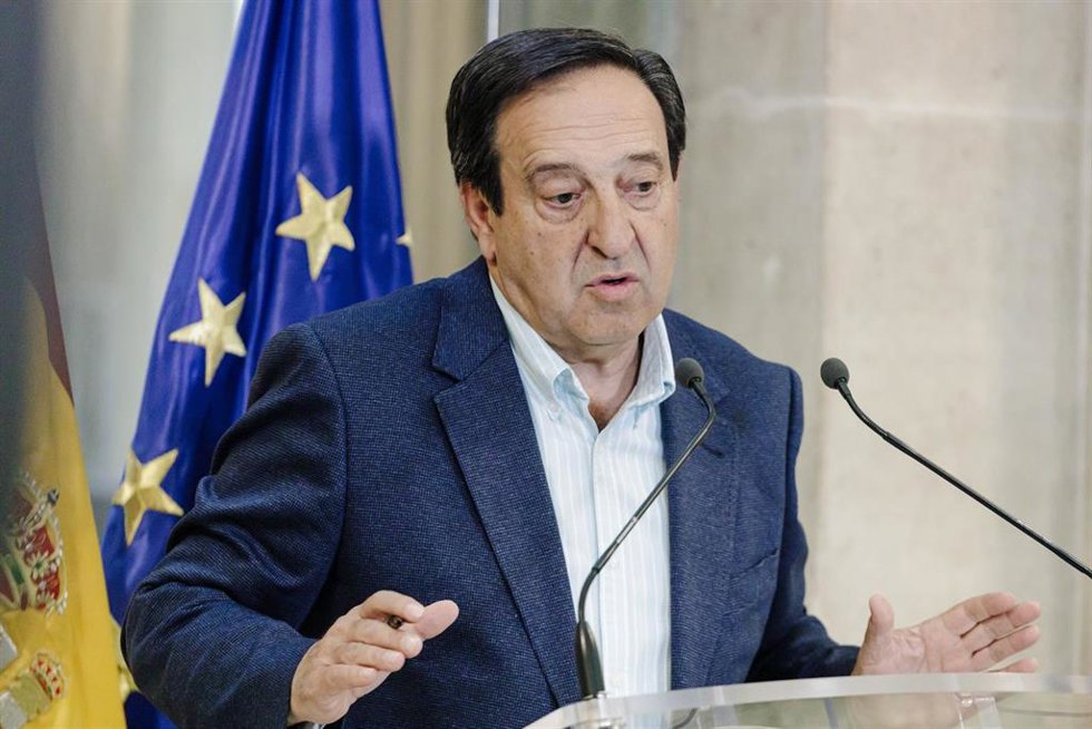 Archivo - El presidente nacional de Asaja, Pedro Barato, atiende a medios tras la reunión del Comité Asesor Agrario, en la sede del Ministerio, a 16 de febrero de 2023, en Madrid (España). Durante la reunión, el ministro de Agricultura, Pesca y Alimenta