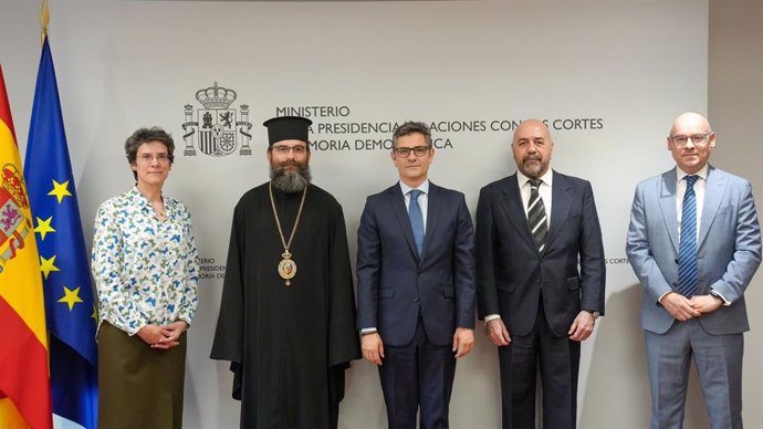 Félix Bolaños con representantes de confesiones con notorio arraigo.