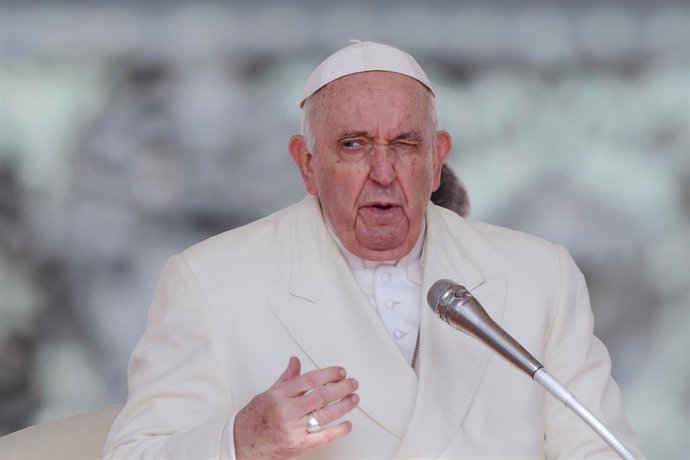 19 April 2023, Vatican, Vatikan City: Pope Francis attends his weekly general audience at St. Peter's square in The Vatican. Photo: Evandro Inetti/ZUMA Press Wire/dpa