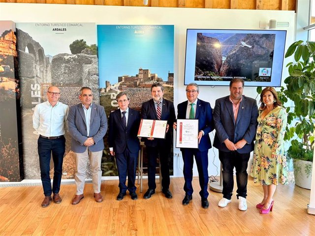 El Caminito del Rey ha recibido la certificación como buen ejemplo de gestión turística del patrimonio de manera sostenible. Se trata de un sistema de certificación desarrollado por el Campus de Excelencia Internacional (CEI) en Patrimonio.