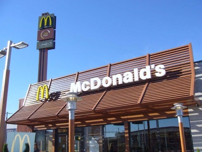 Archivo - Restaurante McDonald's.