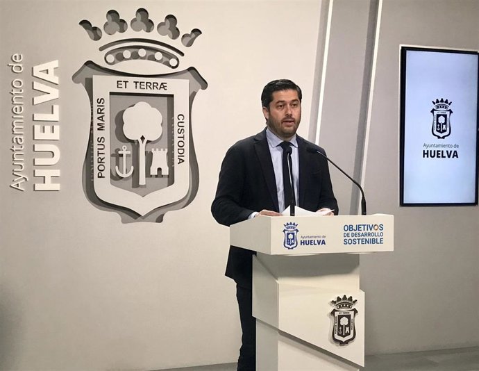 El portavoz del equipo de Gobierno del Ayuntamiento de Huelva y concejal de Turismo, Promoción de Huelva en el Exterior y Universidad, Francisco Baluffo.