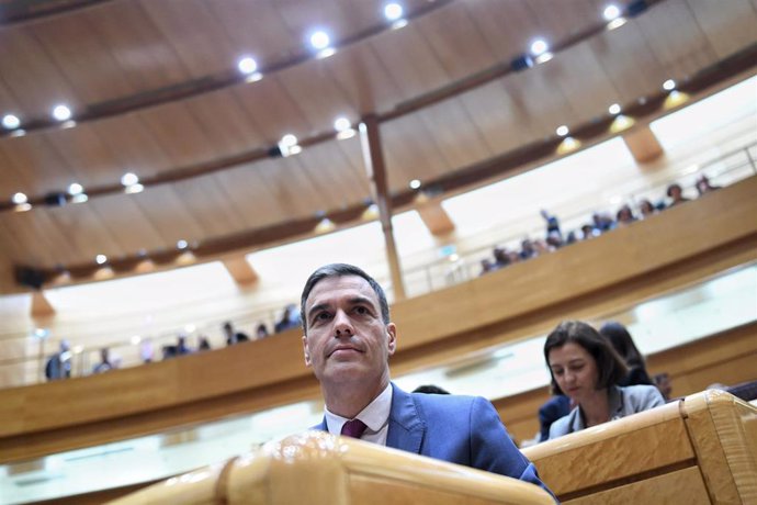 Archivo - El presidente del Gobierno, Pedro Sánchez, durante una sesión de control al Gobierno en el Senado