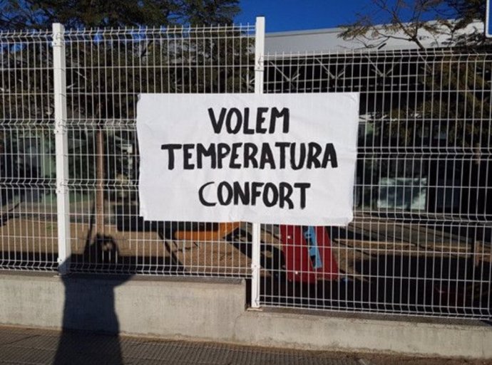 STEPV reclama a la Conselleria de Educación que arbitre "un protocolo urgente" para hacer frente a las altas temperaturas y reducir "el estrés térmico" en los centros educativos