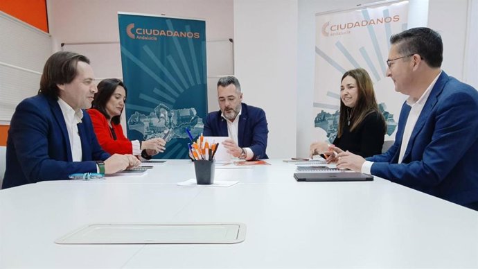 CS presenta 112 candidaturas en Andalucía para las elecciones municipales