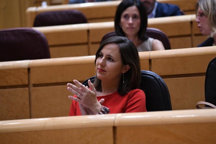 Archivo - La ministra de Derechos Sociales y Agenda 2030, Ione Belarra, durante una sesión de control al Gobierno en el Senado, a 20 de septiembre de 2022, en Madrid (España).