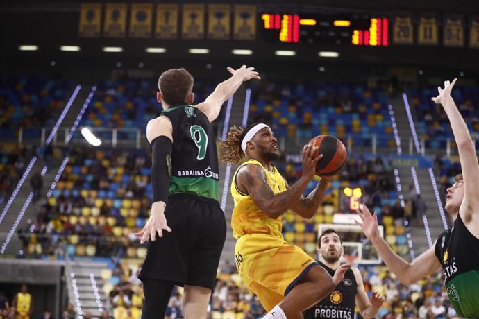 Partido entre Gran Canaria y Joventut Badalona en la Liga Endesa 2022/23