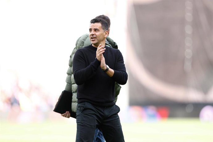 Archivo - Miguel Angel "Michel" Sanchez, head coach of Girona FC, gestures during the spanish league, La Liga Santander, football match played between Rayo Vallecano and Girona FC at Estadio de Vallecas on March 18, 2023, in Madrid, Spain.