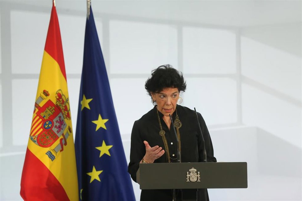 Archivo - La ex ministra de Educación Isabel Celaá