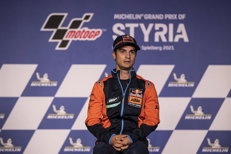 Archivo - Dani Pedrosa durante un Gran Premio del Mundial de Motociclismo de 2021 con KTM