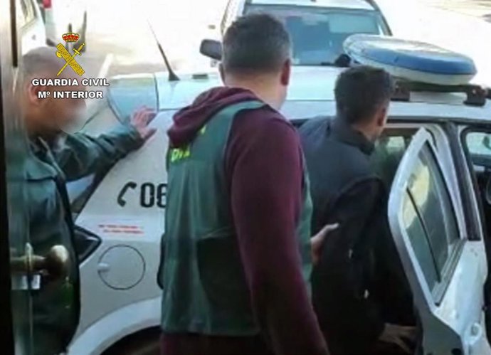La Guardia Civil Detiene A Un Joven Que Fue Sorprendido In Fraganti Mientras Robaba En Un Domicilio De Torre Pacheco