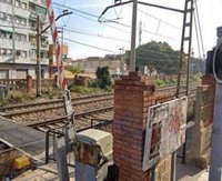 El alcalde de Alfafar exige soluciones tras la muerte de una joven en un paso a nivel: "Es la gota que colma el vaso"