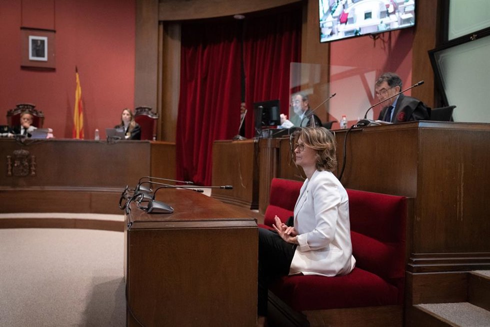 La consellera de Acción Exterior y Unión Europea de la Generalitat, Meritxell Serret, durante un juicio en el Tribunal Superior de Justicia de Catalunya (TSJC), a 29 de marzo de 2023, en Barcelona, Catalunya (España). Serret es juzgada por presunta deso
