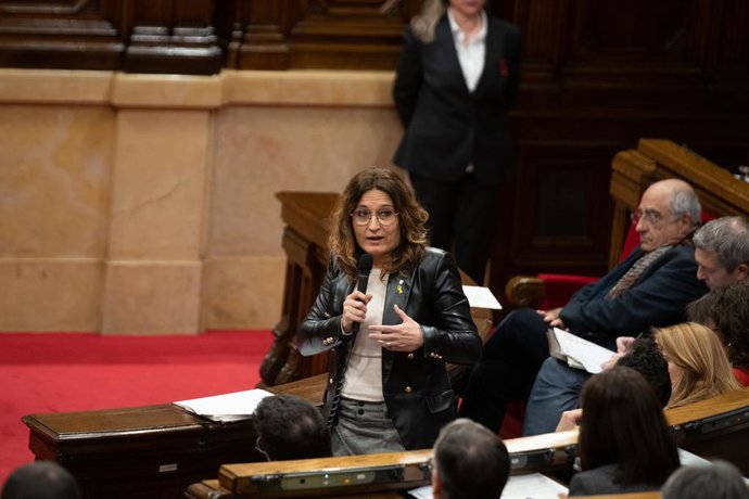 Archivo - La consellera de Presidencia, Laura Vilagr, interviene durante una sesión de control al Govern, en el Parlament de Catalunya, a 8 de febrero de 2023, en Barcelona, Catalunya (España). Durante el pleno, se debate una proposición de ley de Junt