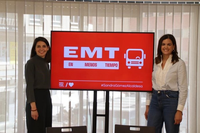 La vicealcaldesa de Valncia y candidata del PSPV-PSOE a la Alcaldía, Sandra Gómez, junto a la integrante de su lista electoral María Pérez en la presentación del Plan EMT (En Menos Tiempo).
