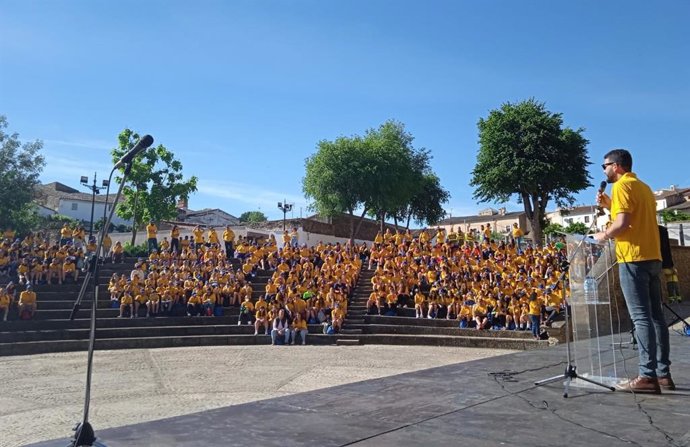 Unos 635 alumnos participan en Alcántara (Cáceres) en la II Bioconvivencia de la Biosfera Tajo-Tejo Internacional