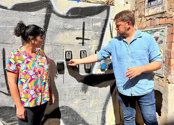 Con Málaga se compromete a "paralizar licencias de viviendas turísticas para acabar con el caos creado por PP"