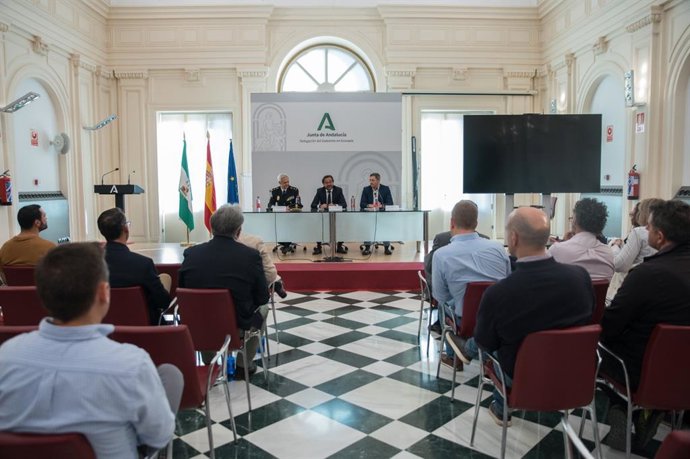 Jornada con miembros de los equipos gubernativos de plazas de toros en Granada