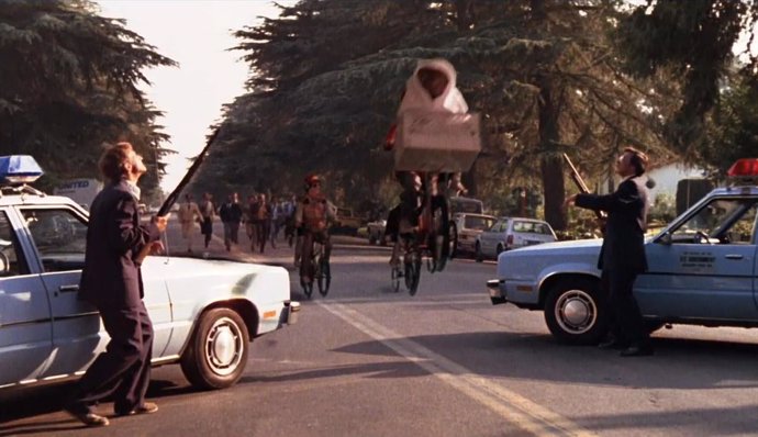 Steven Spielberg se arrepiente de censurar E.T. El extraterrestre: "Fue un error"
