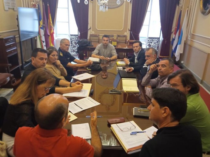 Martín Vila en la reunión de trabajos previos para la implantación de la Zona de Bajas Emisiones.