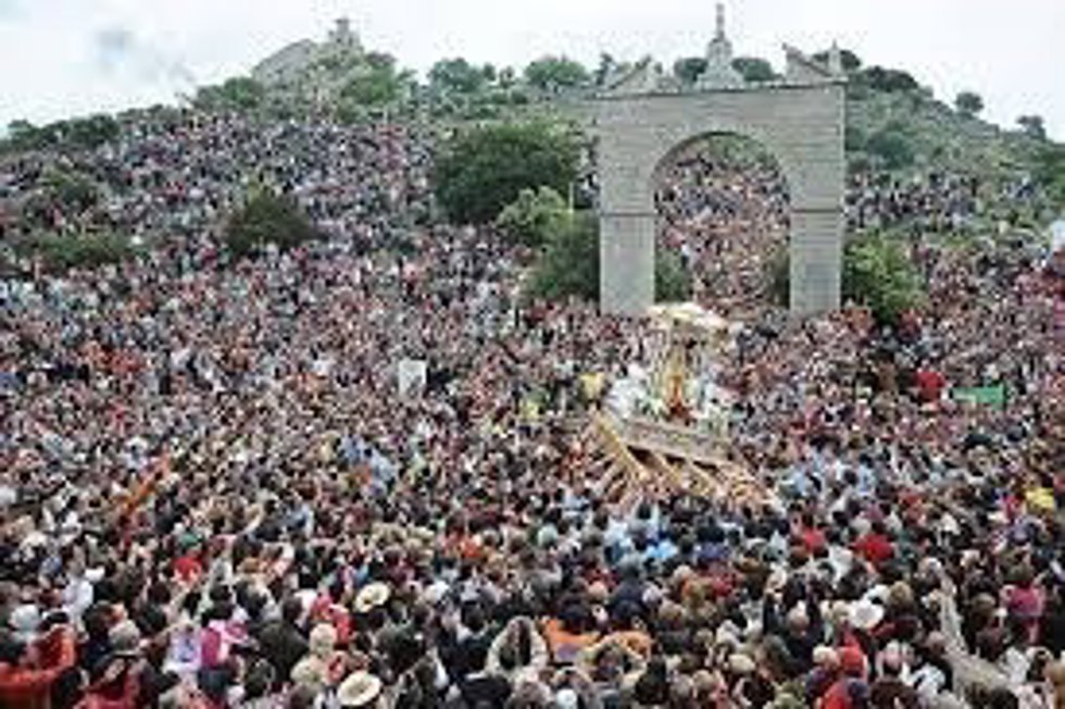 Procesión de la Virgen de la Cabeza/Archivo
