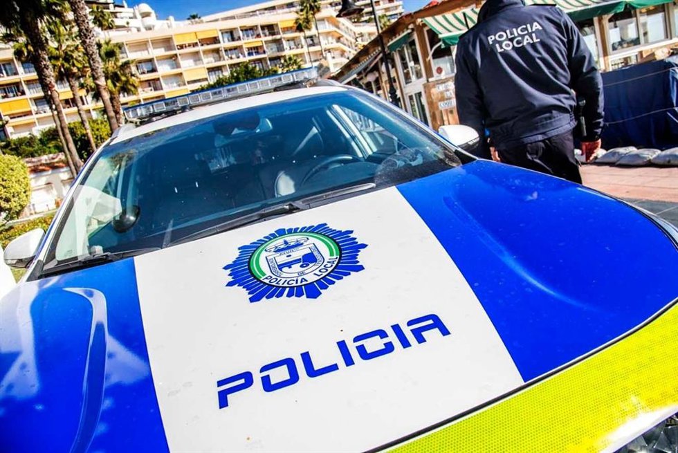 Policia Local de Torremolinos.