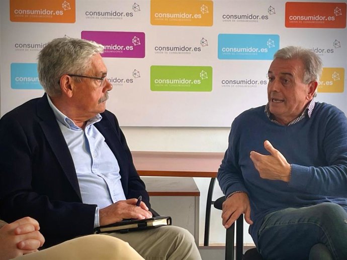 'Floro', A La Izquierda